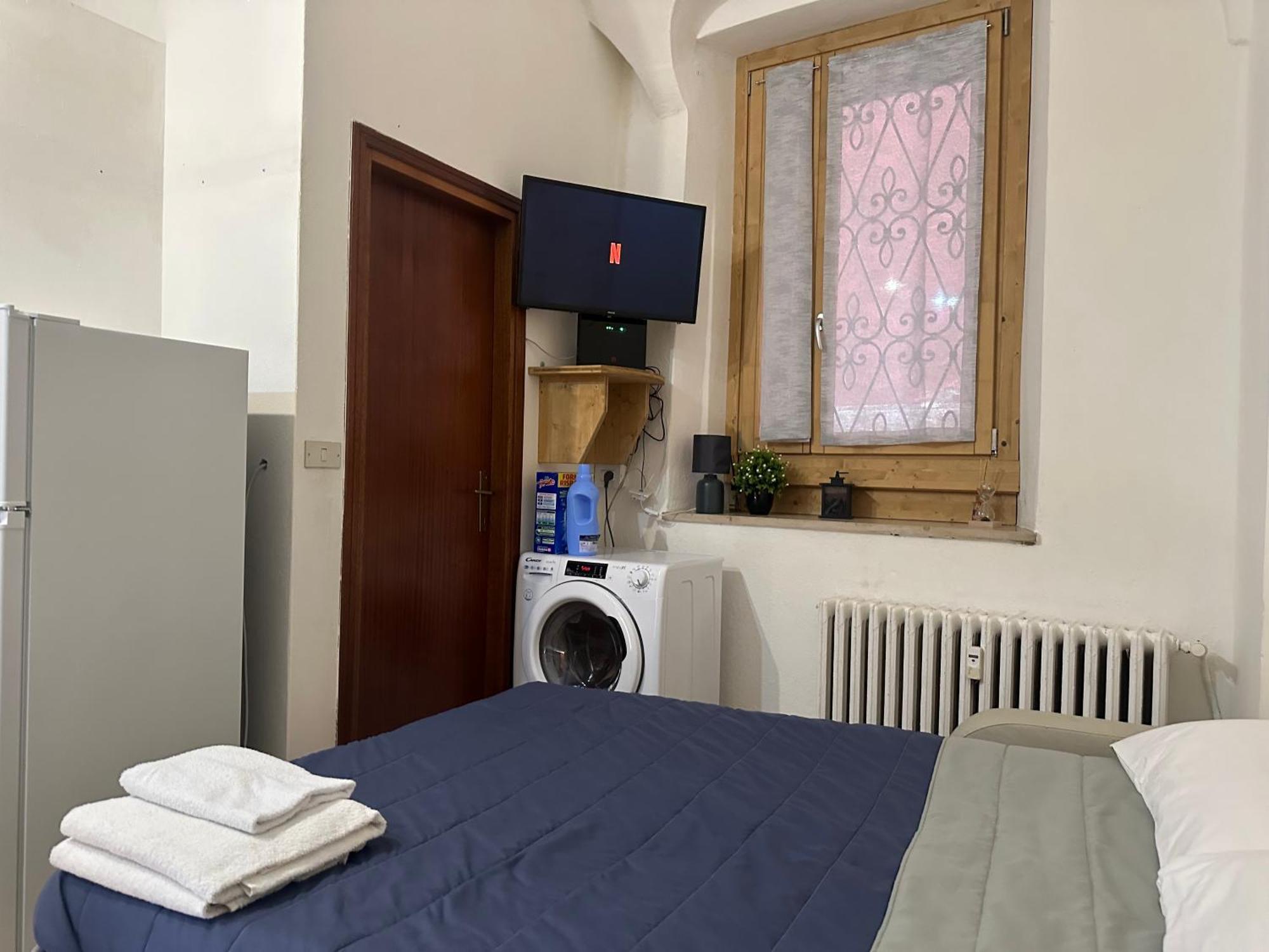 Flat In City Centre Tirano - 10 Minutes From Bernina Express Lejlighed Eksteriør billede